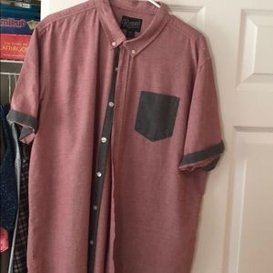 Casual men’s short sleeve button down